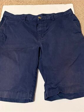 Men's Flat Front Chino Shorts in Navy